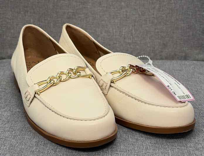 7.5 Naturalizer Shoes