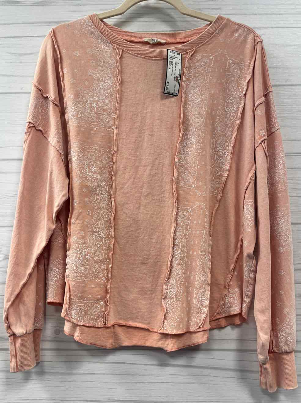Size S easel Shirt