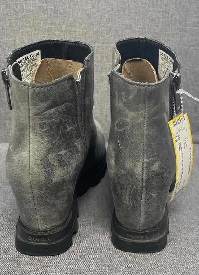 7 Sorel Boots