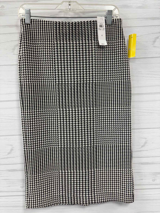 Size 4 Ann Taylor Skirt