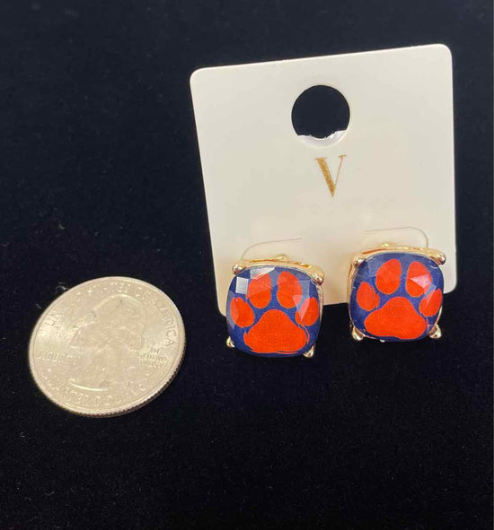 V foxy collection Earrings