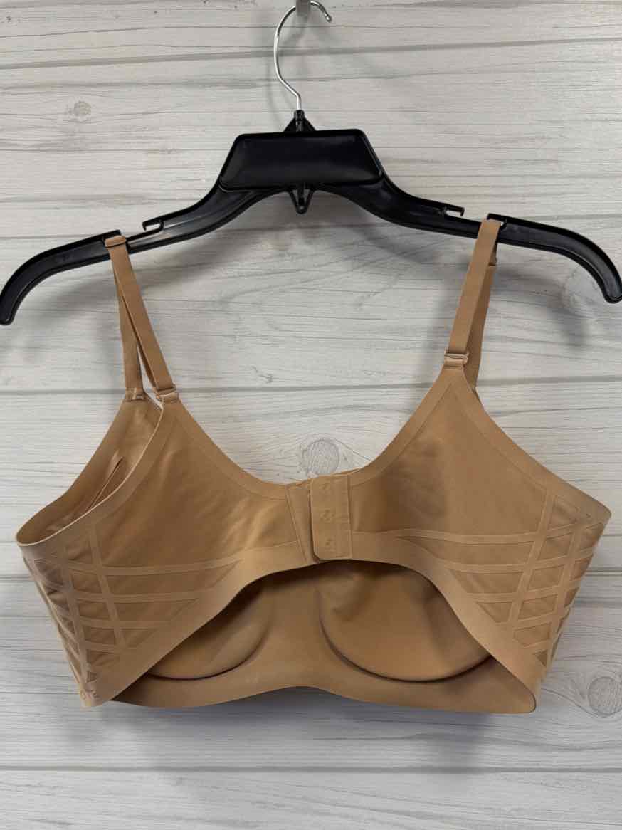 Size 38B Honeylove Bra