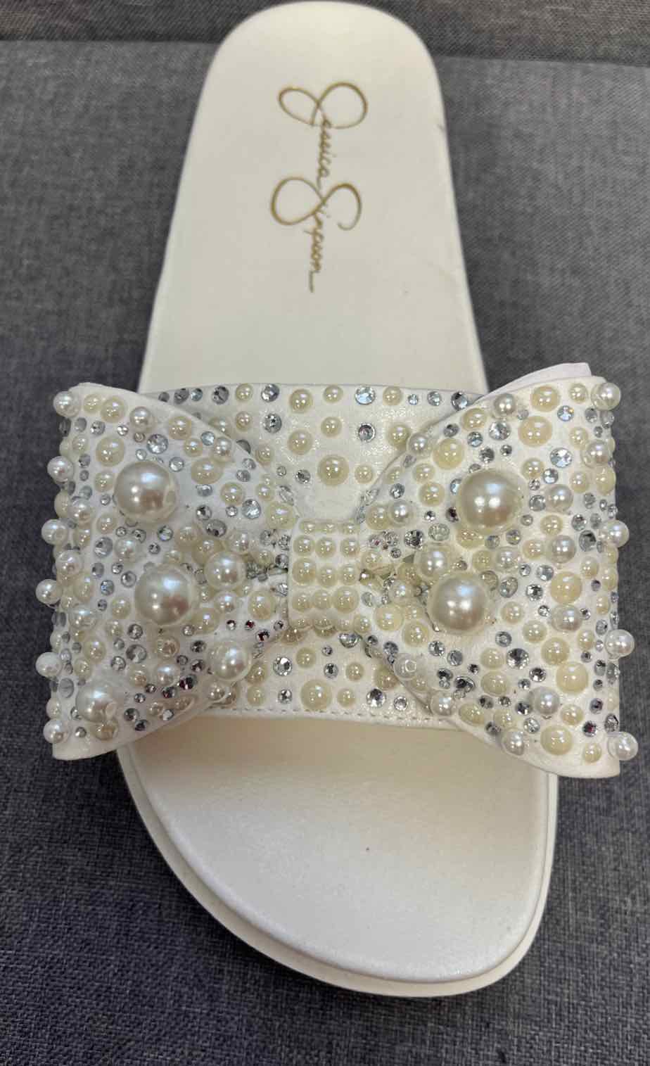 10 Jessica Simpson Sandals