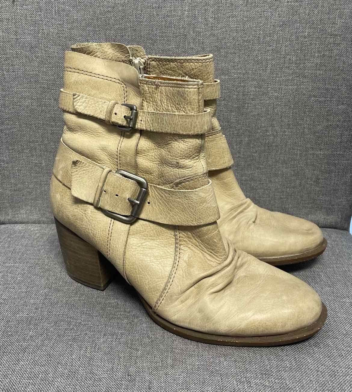 7.5 Naya Boots
