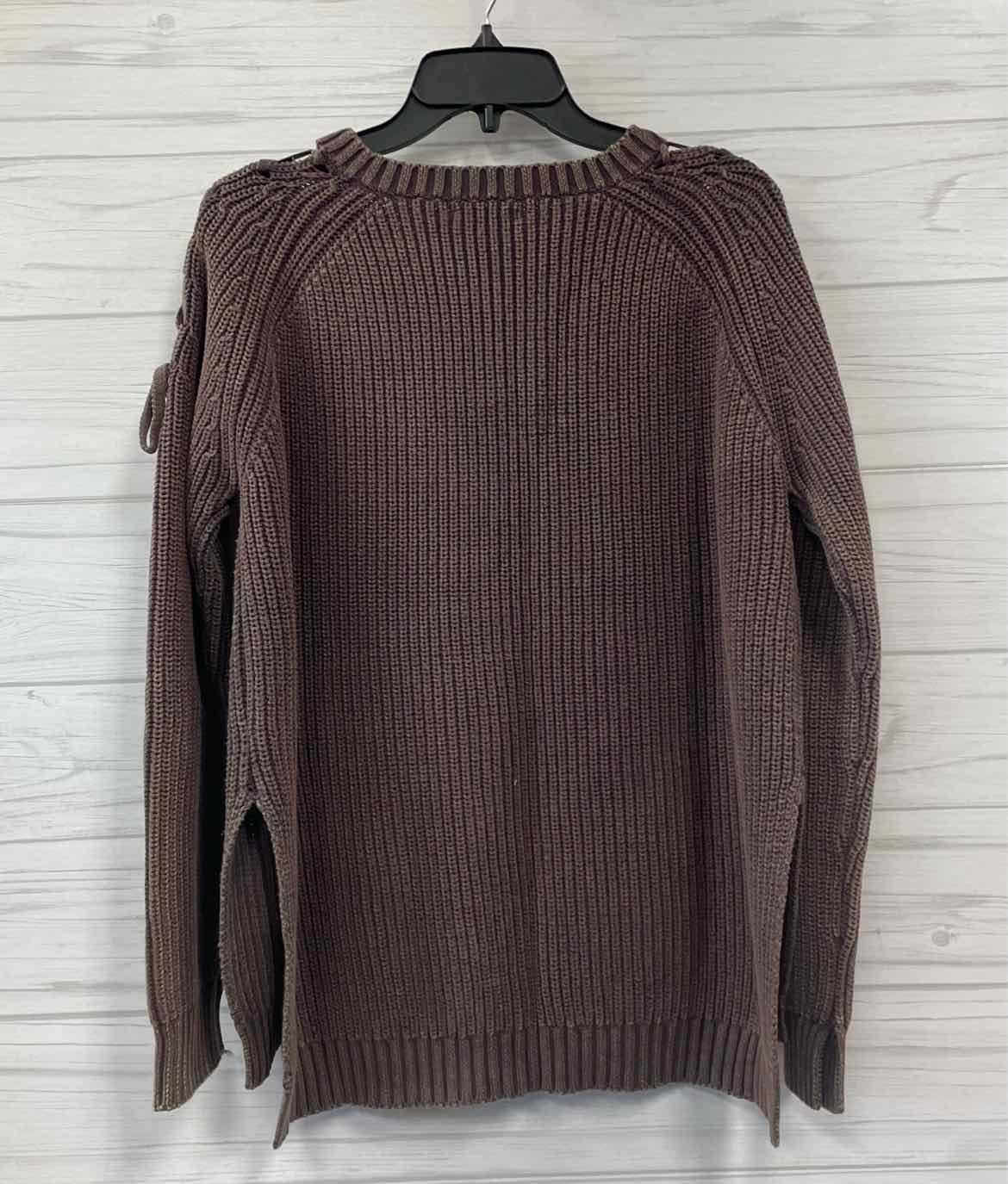 Size M Umgee Sweater