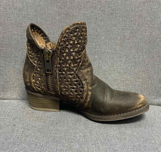 6.5 Circle G Boots