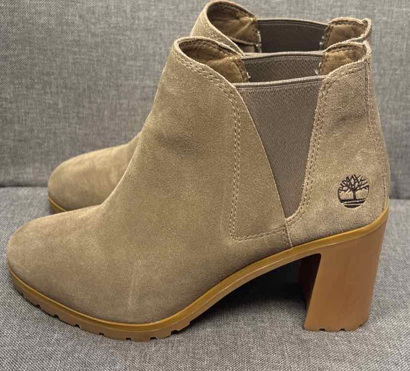 6.5 Timberland Boots