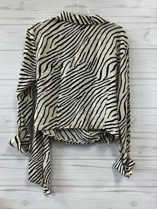 Size XL H & M Shirt