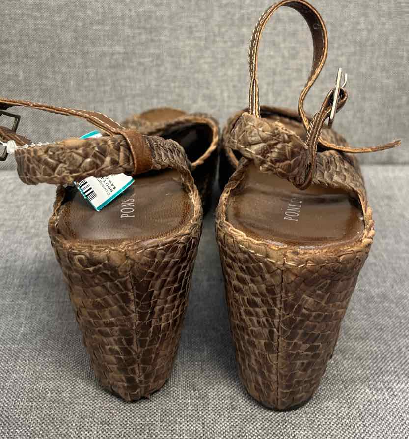 39 Pons Quintana Sandals