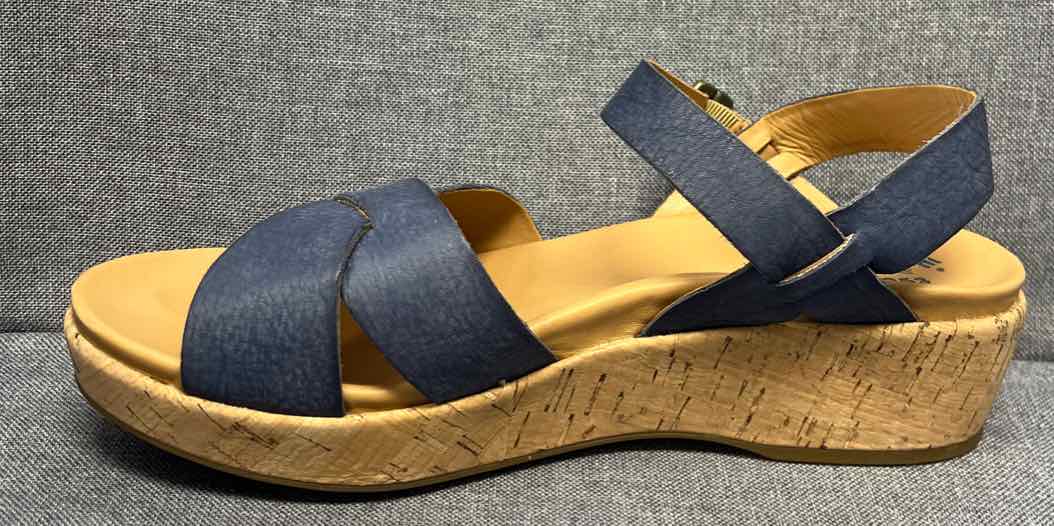 8 Kork Ease Sandals