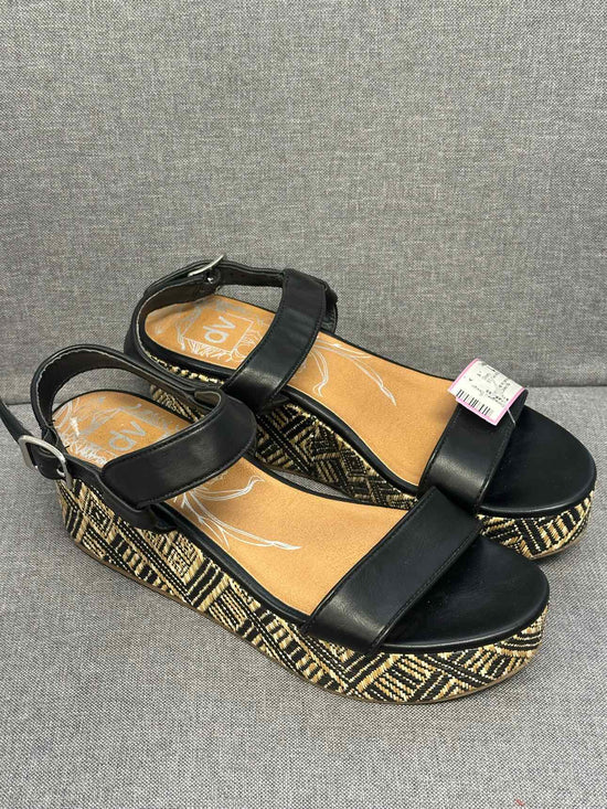 9.5 Dolce Vita Shoes