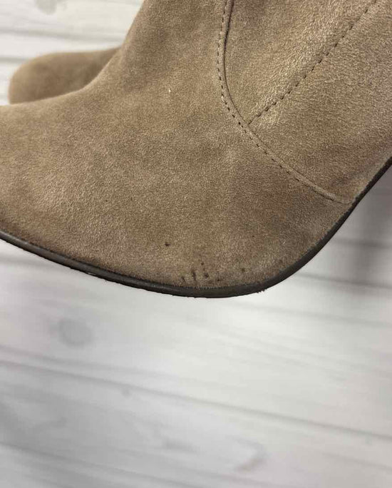 9 Stuart Weitzman Shoes