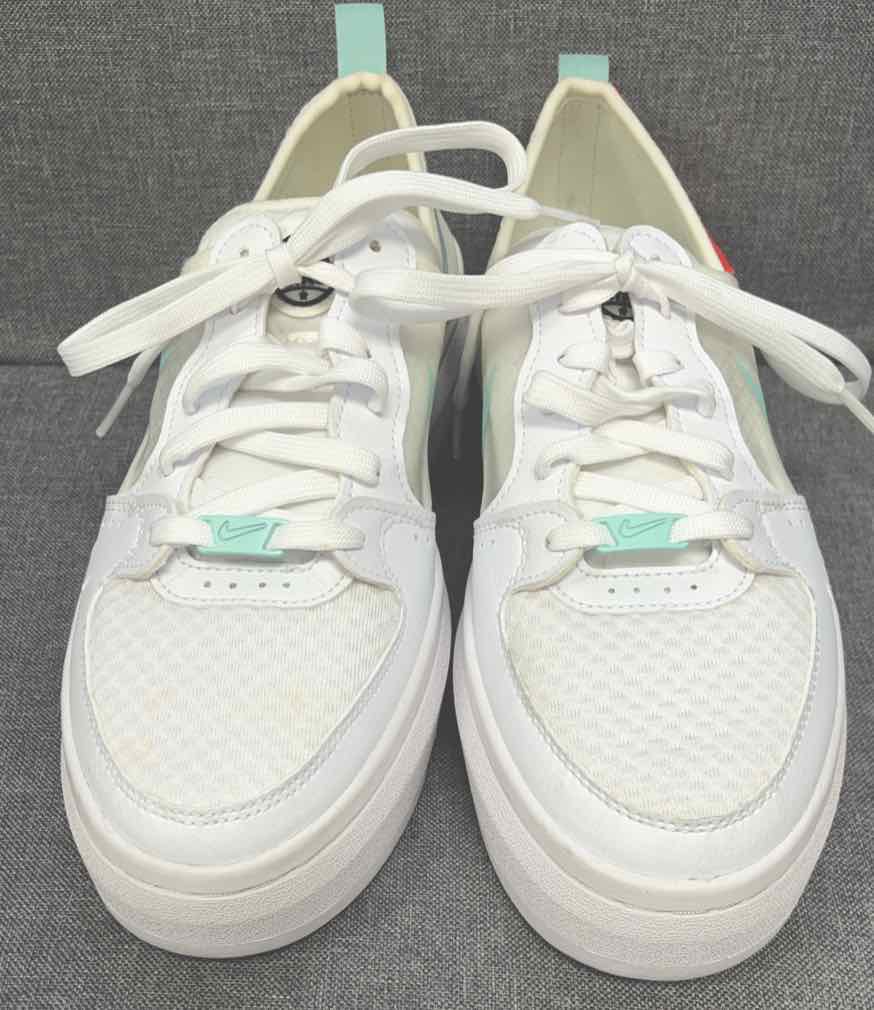 9 Nike Sneakers