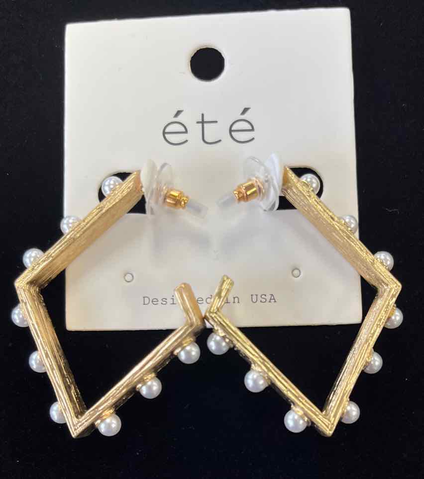 Ete Earrings