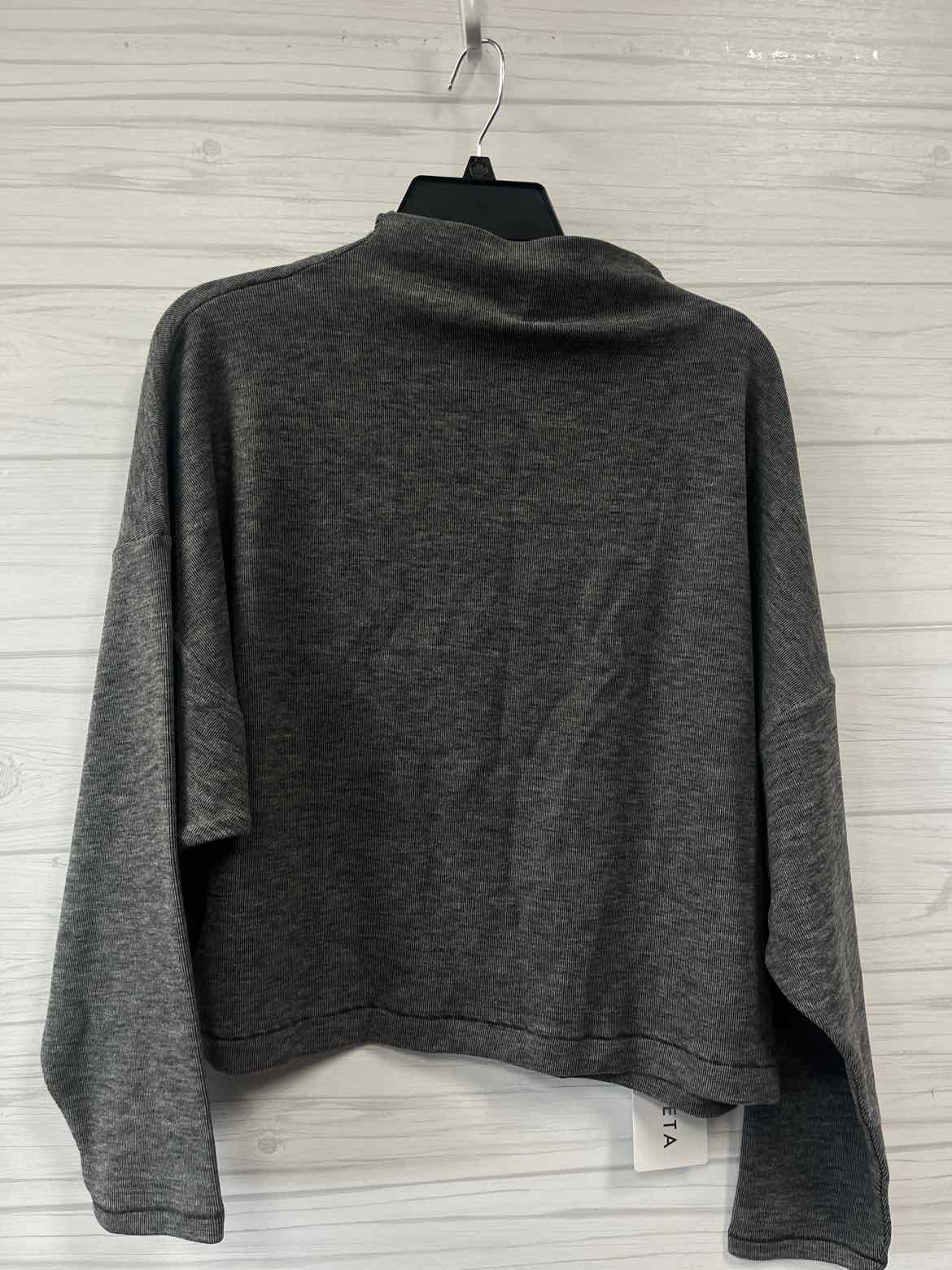 Size M Athleta Shirt
