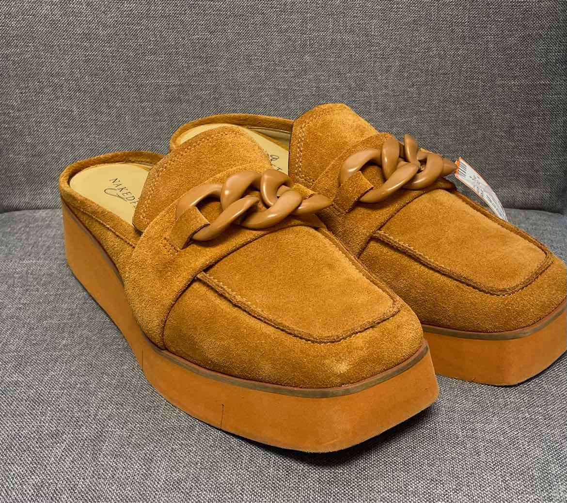 9.5 naked feet Loafers