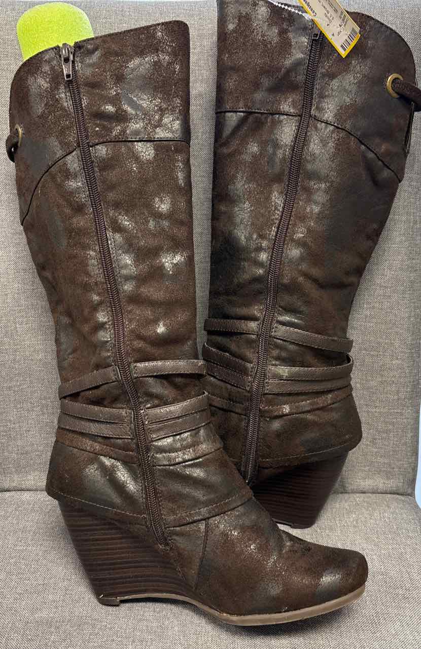 8.5 Baretraps Boots