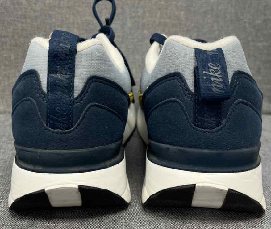 7 Nike Sneakers