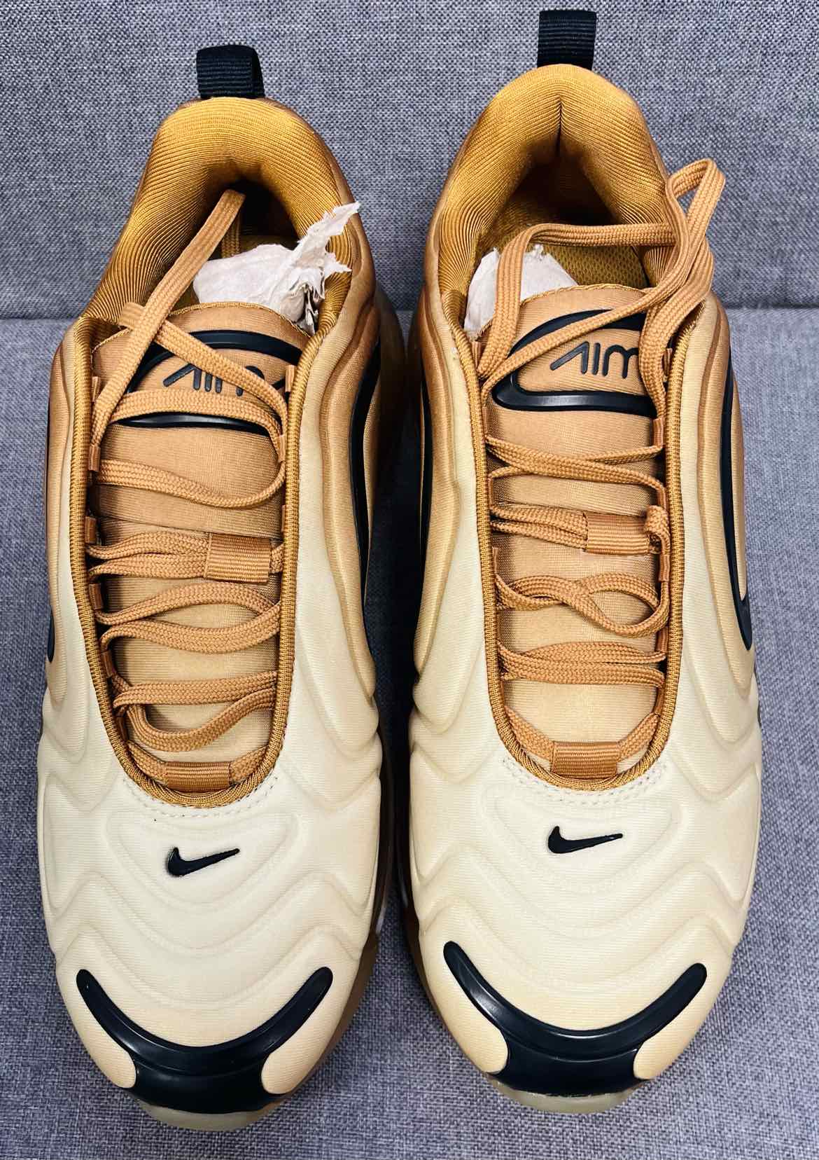 7.5 Nike Air Shoes