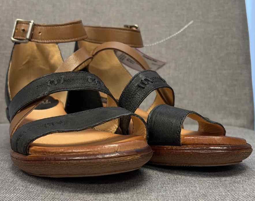 38 Miz Mooz Shoes