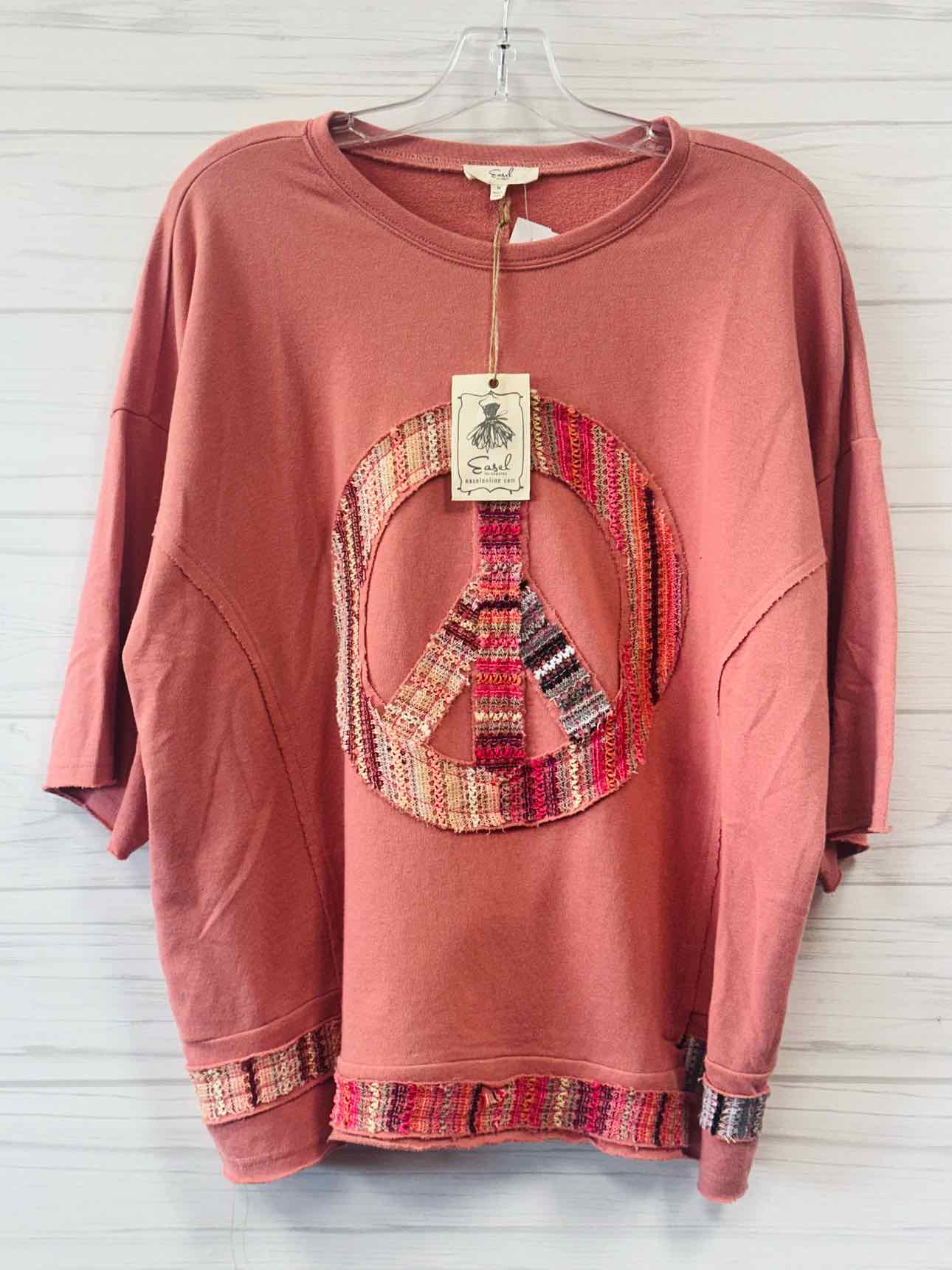 Size M easel Shirt