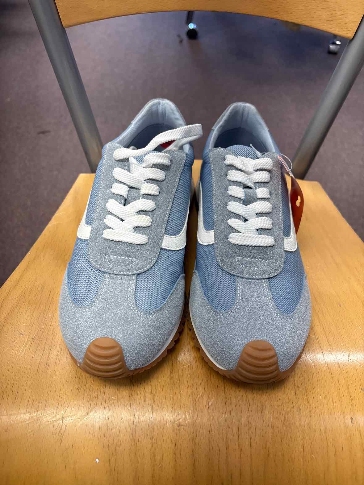 10 blowfish Sneakers