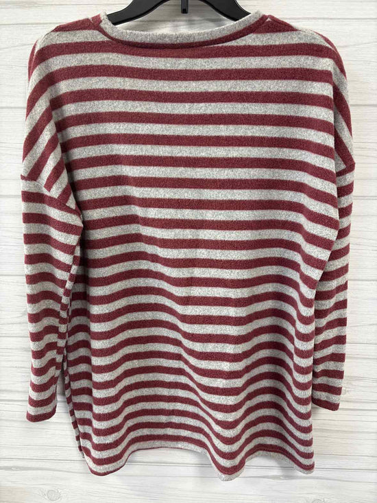 Size M Simply Southern Sweater