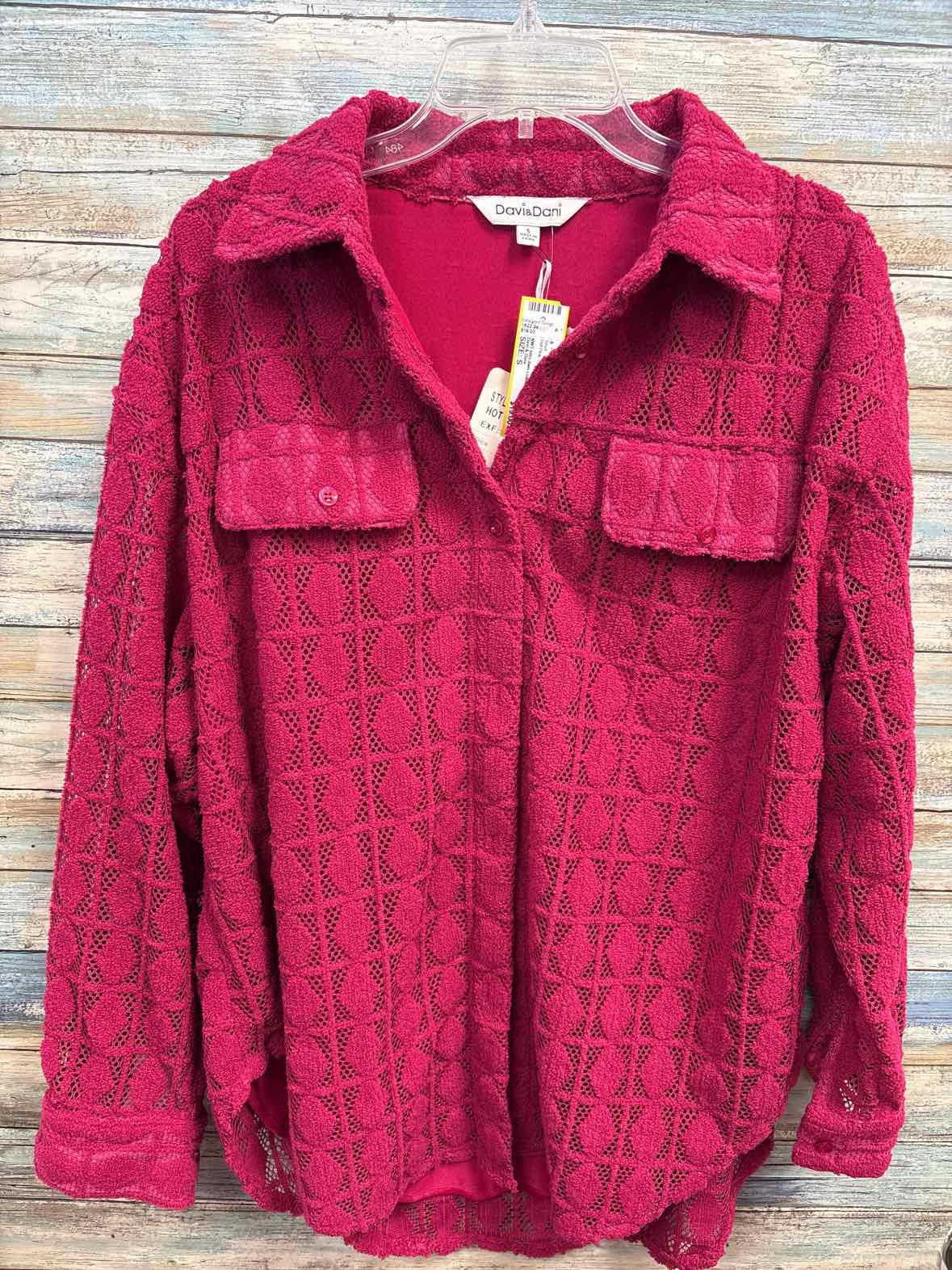 Size S Davi & Dani Shirt