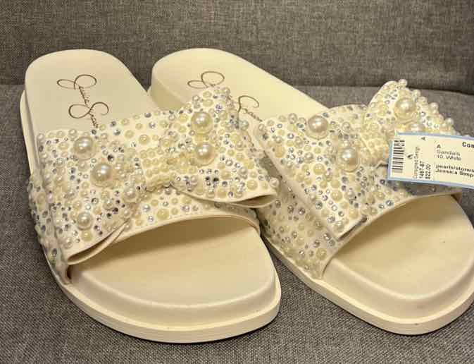 10 Jessica Simpson Sandals