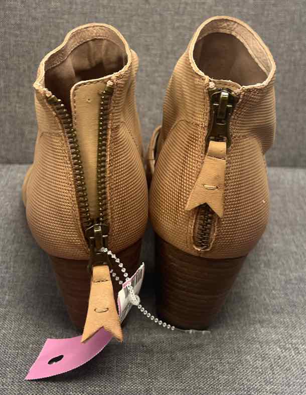 7 OTBT Shoes