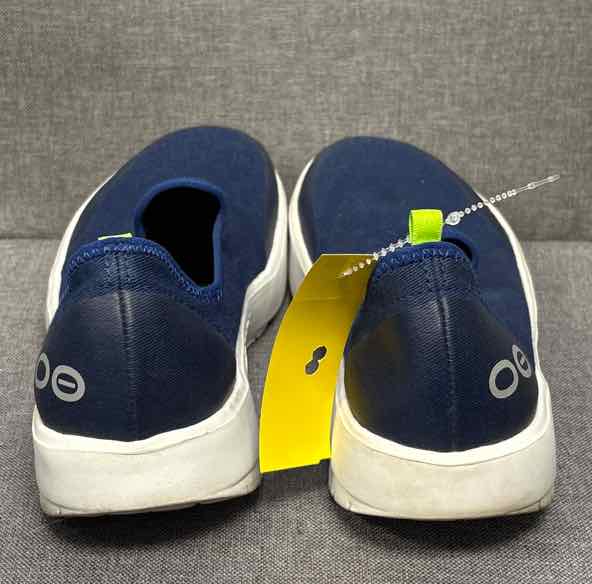 8 oofos Shoes