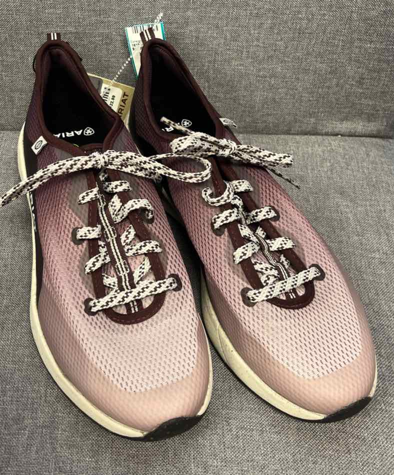9 Ariat Sneakers