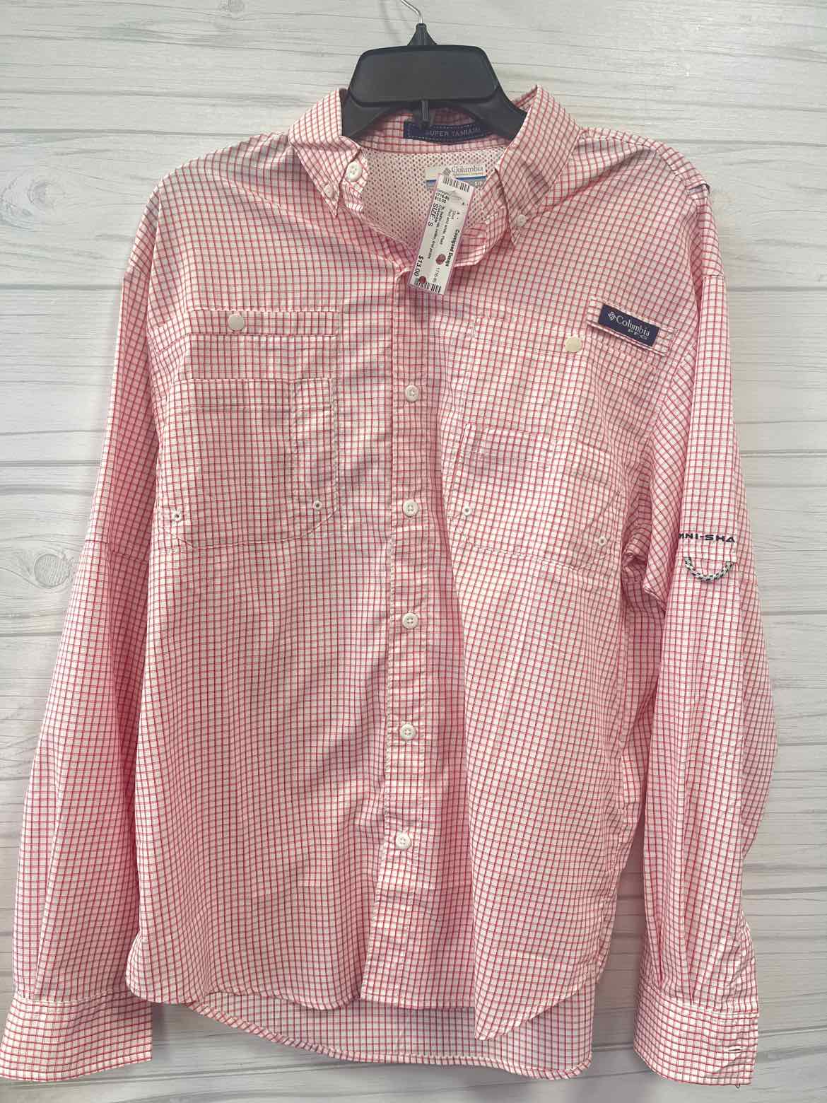 Size S Columbia Shirt
