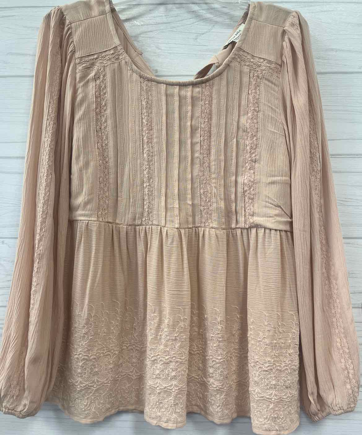 Size S American Eagle Shirt