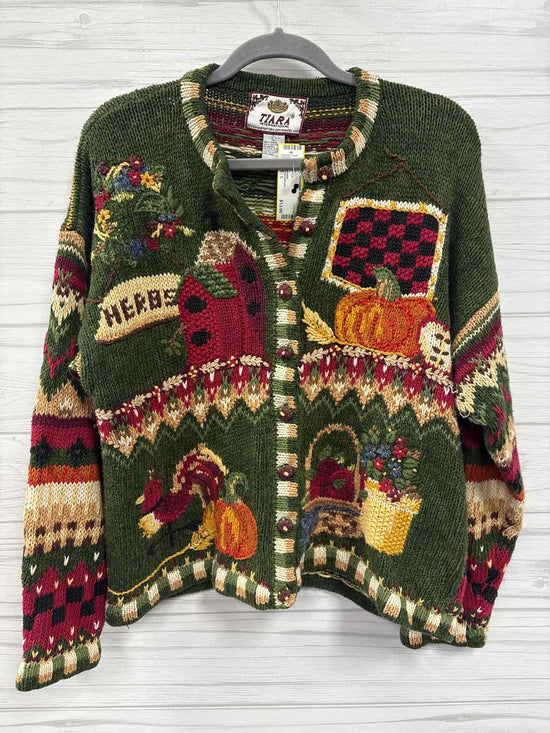 Size L Tiara International Sweater