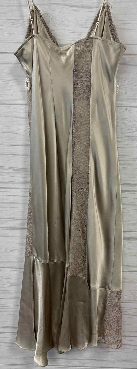 Size 2 Poleci Dress