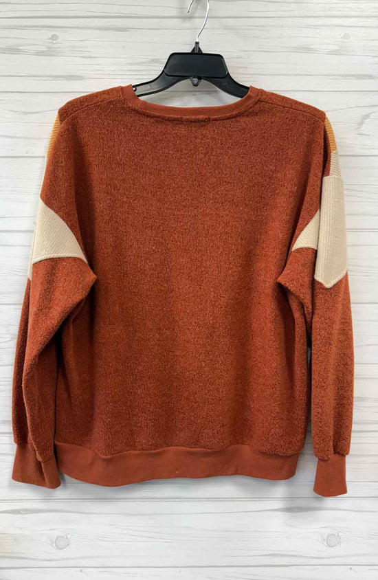 Size S easel Sweater