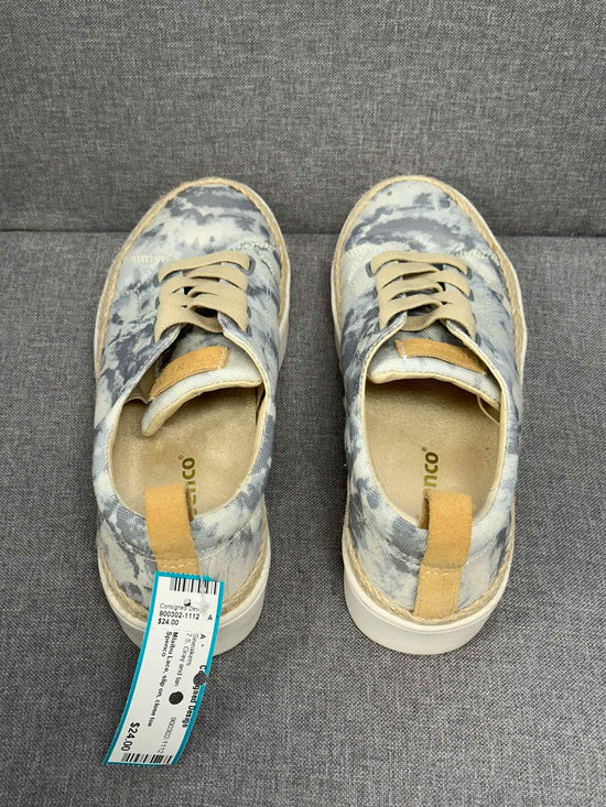 7.5 Spenco Sneakers