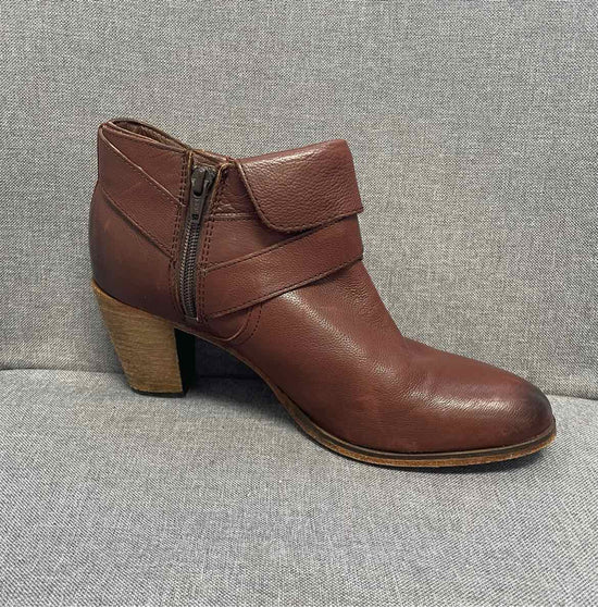 9 Johnston & Murphy Boots