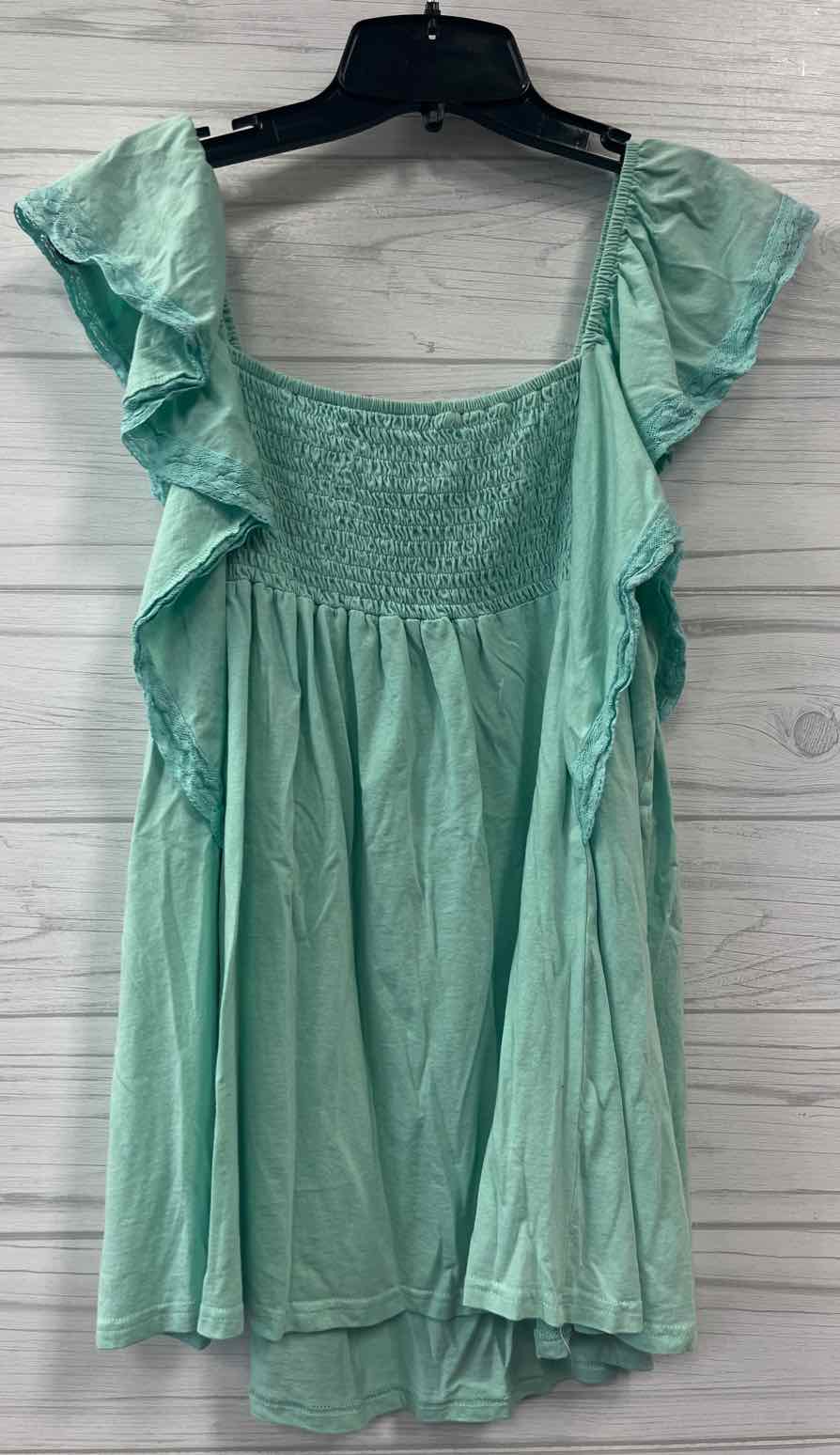 Size L easel Shirt