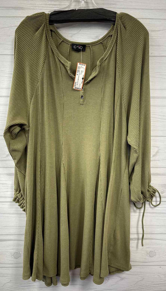 Size M GiGio Dress
