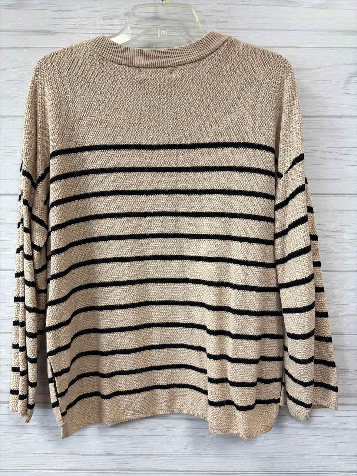Size M Lillusory Sweater