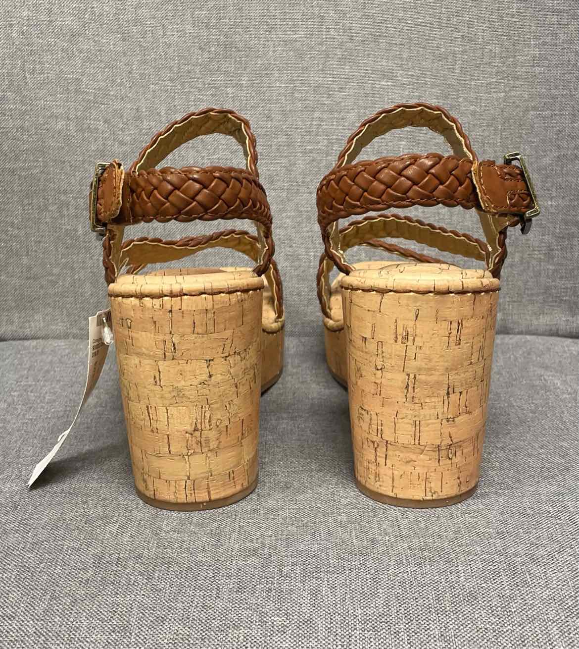 10 B.O.C. Sandals