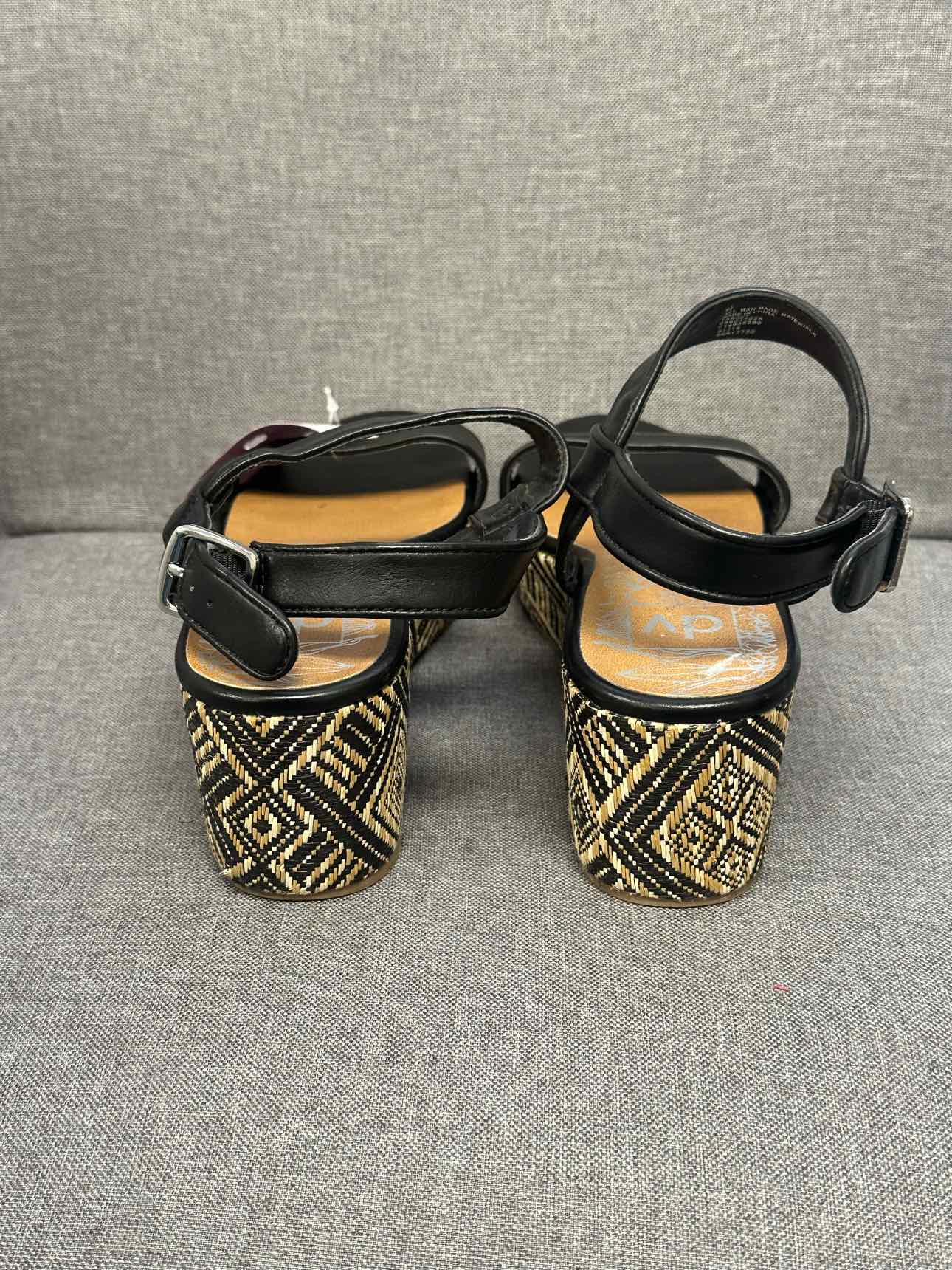 9.5 Dolce Vita Shoes
