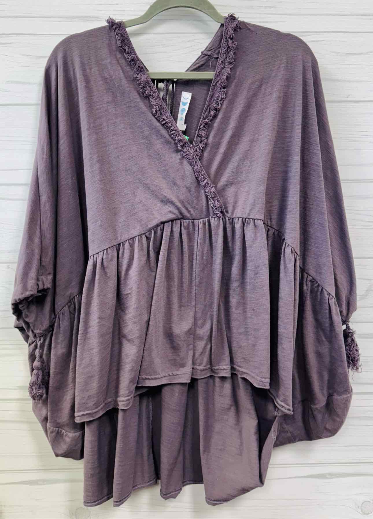 Size M E2 Clothing Shirt