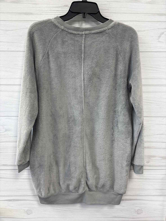 Size S easel Sweater