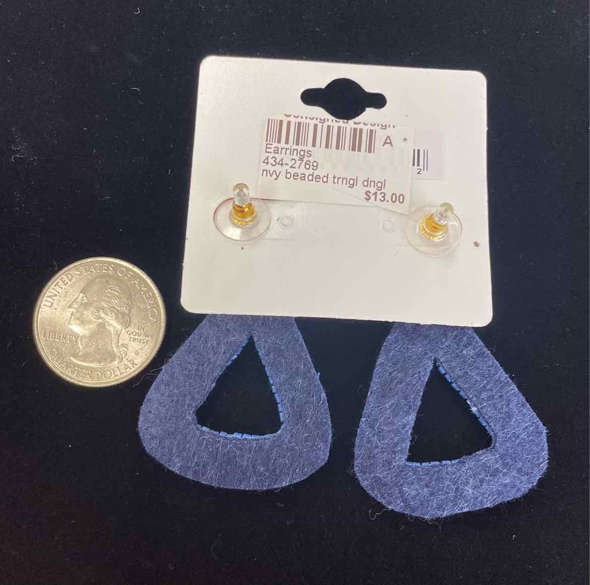 Le Centre De Monde Earrings