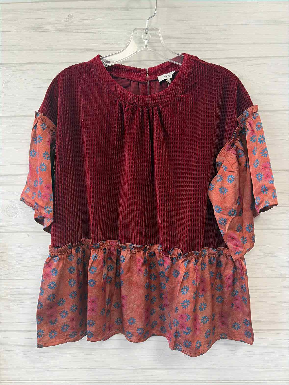 Size L Voy Shirt