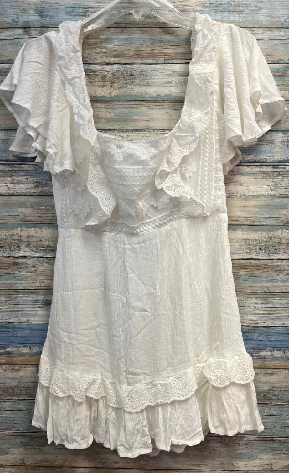 Size M Selfie Leslie Dress