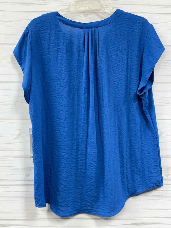 Size XL liz claiborne Shirt